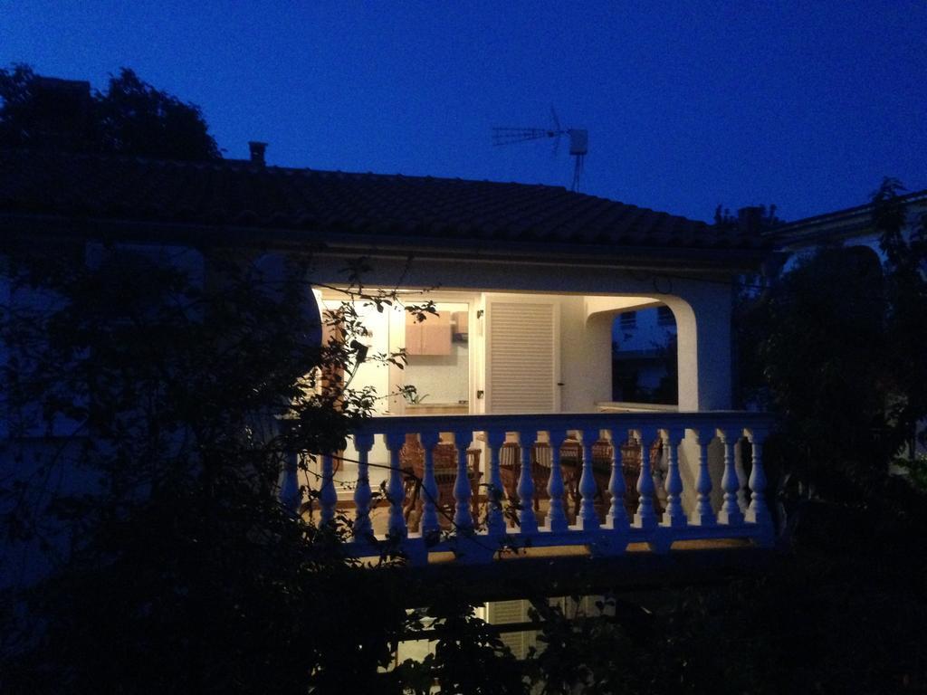 Apartment And Studio Jelusic Pinezići エクステリア 写真